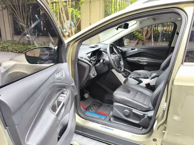 Ford Kuga 2016, 124600 км, за 3501.99 USD