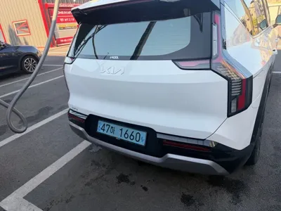 Kia EV9 2024, 67000 км, за 17086.78 USD