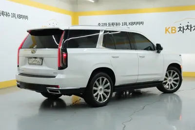 Cadillac Escalade 2022, 45441 км, за 52311.21 USD
