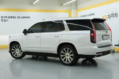 Cadillac Escalade 2022, 45441 км, за 52311.21 USD