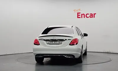 Mercedes-Benz C-Class 2018, 90601 км, за 10223.35 USD