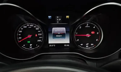 Mercedes-Benz C-Class 2018, 90601 км, за 10213.38 USD - фото 8