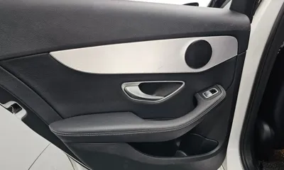 Mercedes-Benz C-Class 2018, 90601 км, за 10213.38 USD - фото 25