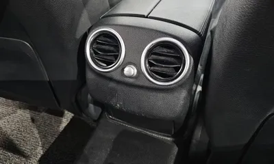 Mercedes-Benz C-Class 2018, 90601 км, за 10213.38 USD - фото 31