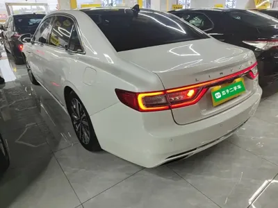 Lincoln Continental 2019, 109200 км, за 13404.68 USD