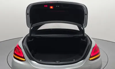 Mercedes-Benz C-Class 2019, 41641 км, за 22027.1 USD - фото 20