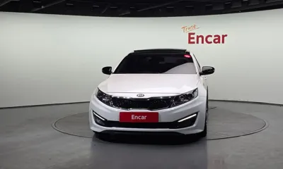 Kia K5 2013, 127370 км, за 3209.93 USD