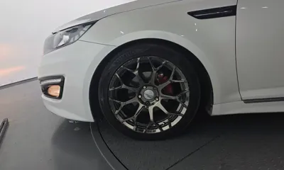 Kia K5 2013, 127370 км, за 3209.93 USD