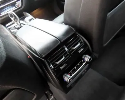 BMW 5-Series 2023, 71739 км, за 27432.59 USD - фото 18