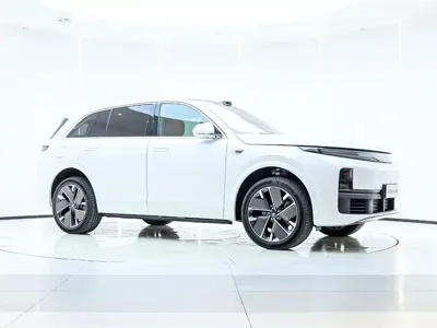 Li Auto Li L7 2025, 5800 км, за 40905.62 USD