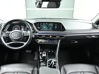 Hyundai Sonata 2022, 60155 км, за 15547.76 USD - фото 7
