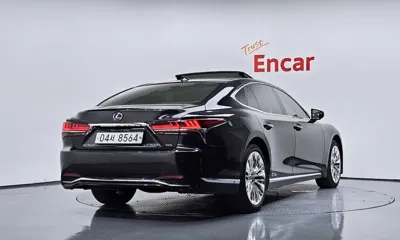 Lexus LS 2018, 141116 км, за 30488.19 USD