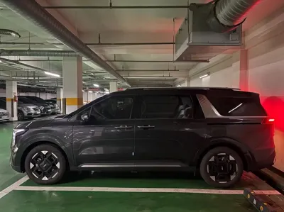 Kia Canival 2025, 5468 км, за 18255.22 USD