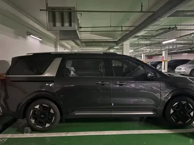 Kia Canival 2025, 5468 км, за 18255.22 USD