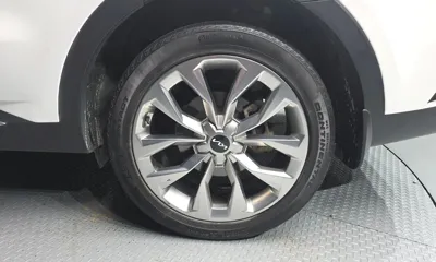 Kia Sorento 2023, 118454 км, за 15628.67 USD - фото 21
