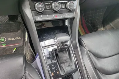 Skoda Kodiaq 2018, 142100 км, за 9796 USD - фото 16