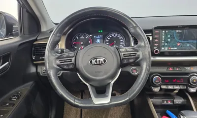 Kia Stonic 2018, 92304 км, за 6840.39 USD - фото 13