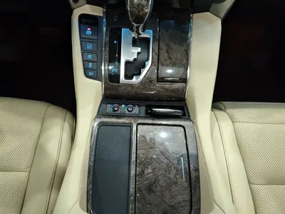 Toyota Vellfire 2021, 76000 км, за 80670.24 USD - фото 12