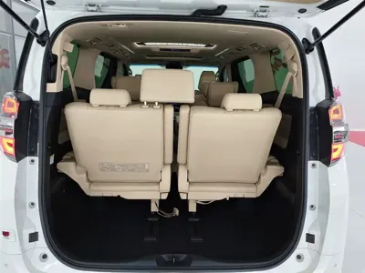 Toyota Vellfire 2021, 76000 км, за 80670.24 USD - фото 17