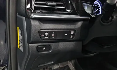 Kia Niro 2020, 78624 км, за 10437.18 USD - фото 17
