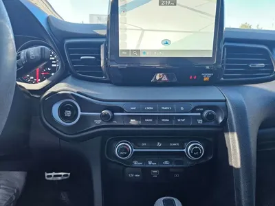 Hyundai Veloster 2022, 71250 км, за 15653.78 USD - фото 16