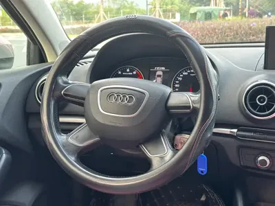 Audi A3 2015, 110000 км, за 5839.72 USD