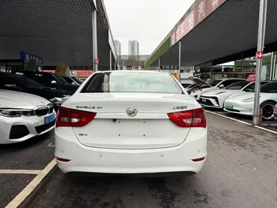 Buick Excelle 2016, 140000 км, за 2460.62 USD