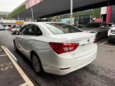 Buick Excelle 2016, 140000 км, за 2460.62 USD