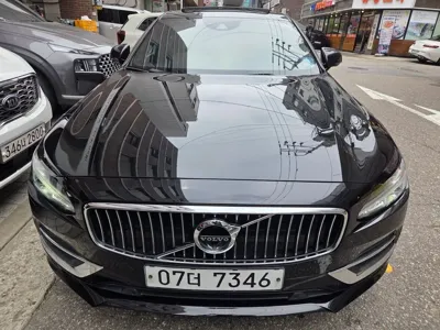 Volvo S90 2017, 169358 км, за 9780.75 USD