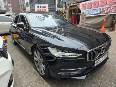 Volvo S90 2017, 169358 км, за 9706.85 USD - фото 6