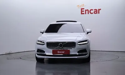 Volvo S90 2025, 2341 км, за 26931.15 USD