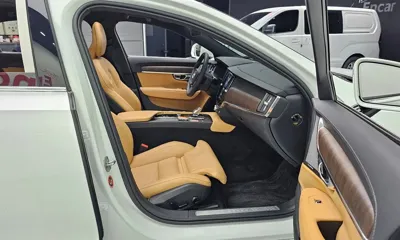 Volvo S90 2025, 2341 км, за 26966.59 USD - фото 11
