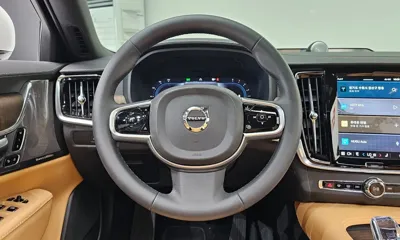Volvo S90 2025, 2341 км, за 26966.59 USD - фото 13