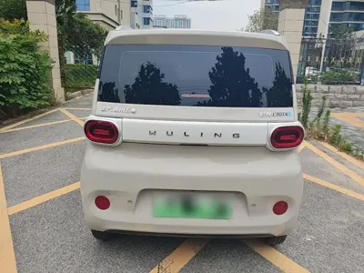 Wuling MINIEV