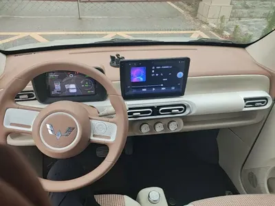 Wuling MINIEV