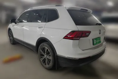 Volkswagen Tiguan L 2019, 35300 км, за 14216 USD