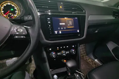 Volkswagen Tiguan L 2019, 35300 км, за 14216 USD - фото 12