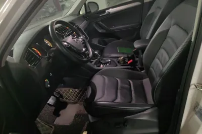 Volkswagen Tiguan L 2019, 35300 км, за 14216 USD - фото 14