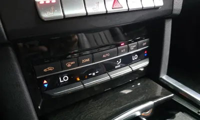 Mercedes-Benz E-Class 2014, 190450 км, за 5530.95 USD - фото 17