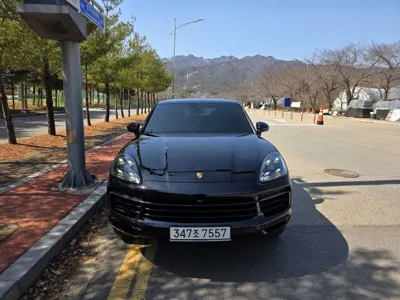 Porsche Cayenne 2020, 42000 км, за 56121.14 USD