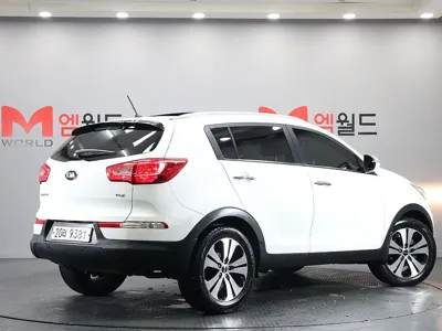 Kia Sportage 2013, 72579 км, за 4923.2 USD