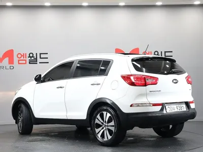 Kia Sportage 2013, 72579 км, за 4923.2 USD