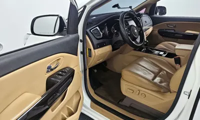 Kia Canival 2016, 145089 км, за 7745.83 USD - фото 10