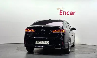Hyundai Sonata 2018, 160442 км, за 6108.51 USD