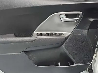 Kia Niro 2024, 101704 км, за 13121.96 USD - фото 14