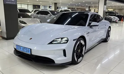Porsche Taycan · 2025 год