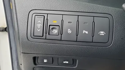 Kia K7 2011, 183986 км, за 2953.92 USD - фото 16