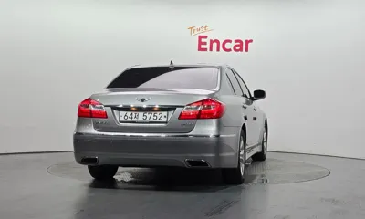 Hyundai Genesis 2012, 61811 км, за 4225.44 USD