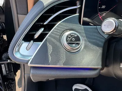 Mercedes-Benz E-Class 2025, 1250 км, за 45672.96 USD - фото 11