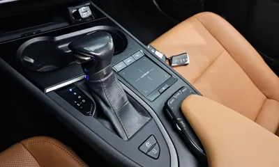 Lexus UX 2019, 119546 км, за 17876.87 USD - фото 9